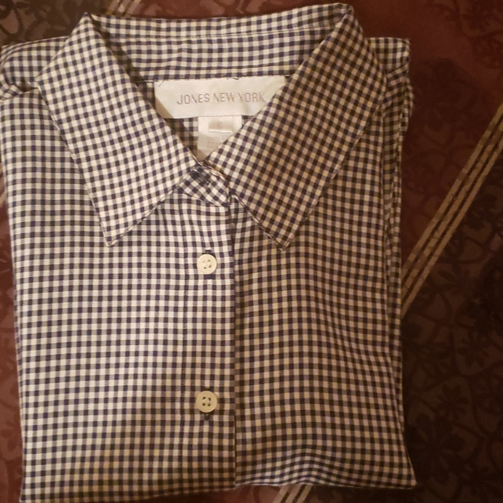 100% Silk Jones New York Top